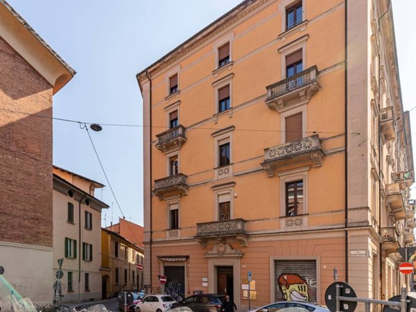 ufficio in vendita a Bologna