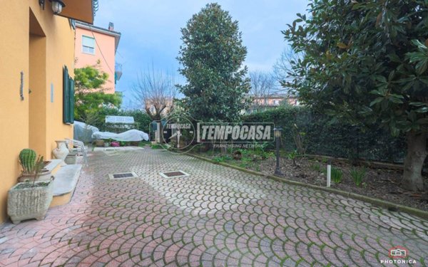 casa indipendente in vendita a Bologna in zona Borgo Panigale