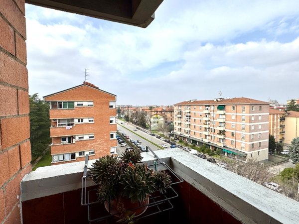 appartamento in vendita a Bologna in zona Savena