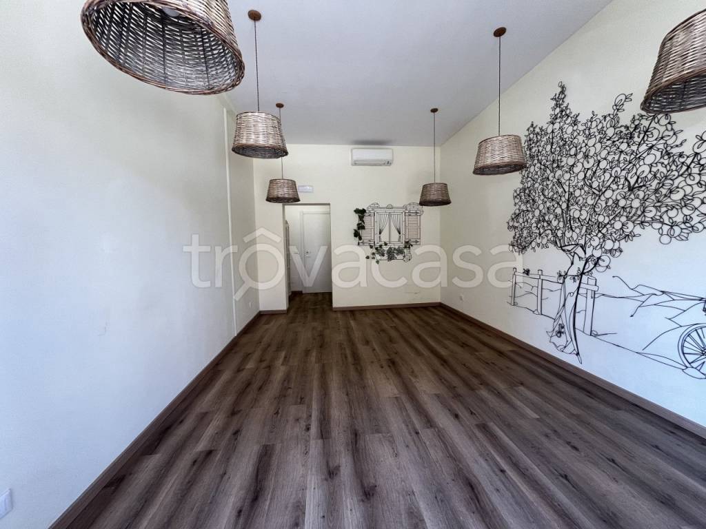 negozio in vendita a Bologna in zona Murri