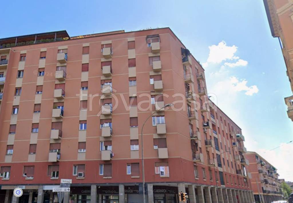 appartamento in vendita a Bologna in zona Reno