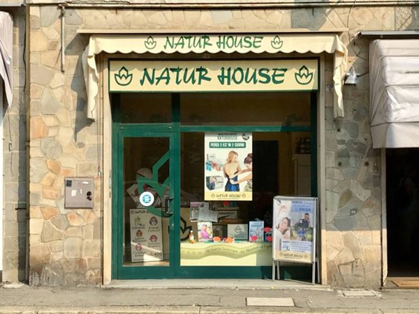 negozio in vendita a Bologna in zona Andrea Costa