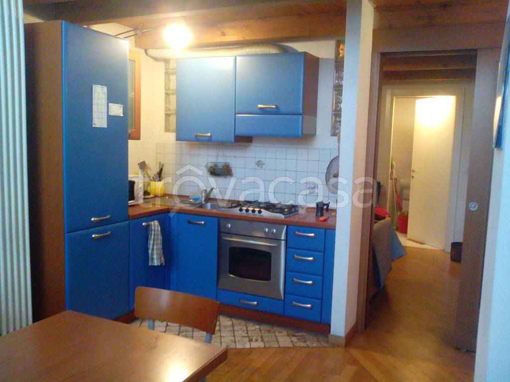 appartamento in vendita a Bologna in zona Quartiere Porto