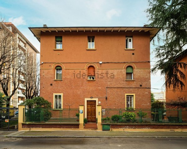 appartamento in vendita a Bologna in zona Savena