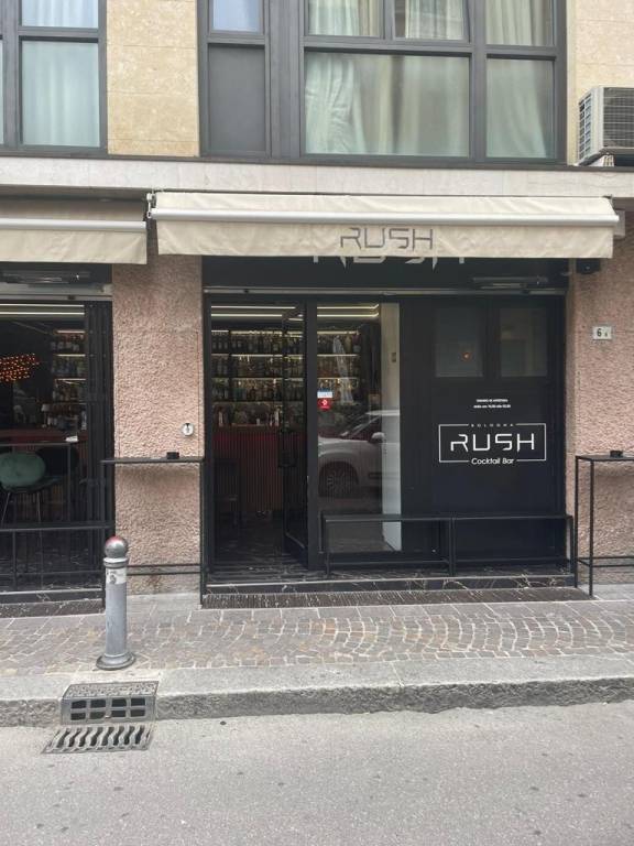 negozio in vendita a Bologna in zona Centro Storico