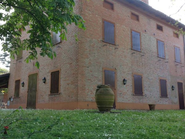 casa indipendente in vendita a Bologna in zona Colli