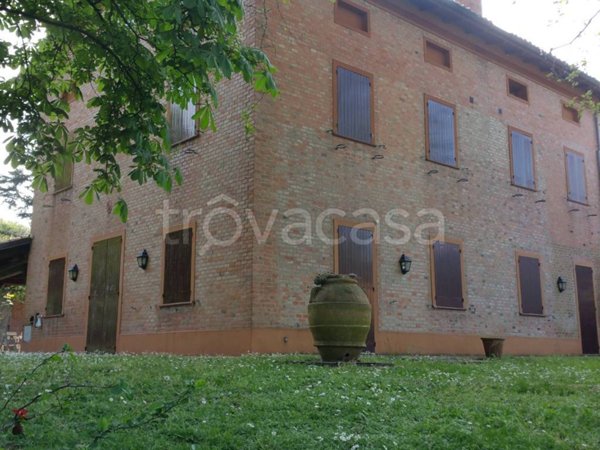 casa indipendente in vendita a Bologna in zona Santo Stefano