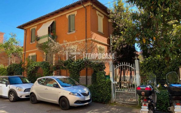 appartamento in vendita a Bologna in zona Savena