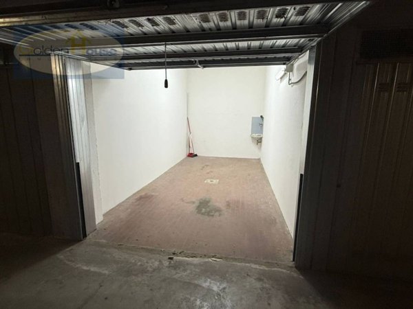 negozio in vendita a Bologna in zona Santa Viola