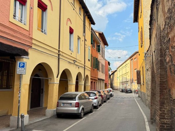 appartamento in vendita a Bologna in zona Centro Storico