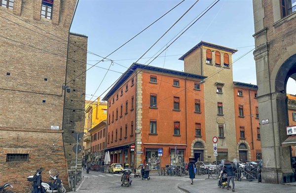 appartamento in vendita a Bologna in zona Centro Storico
