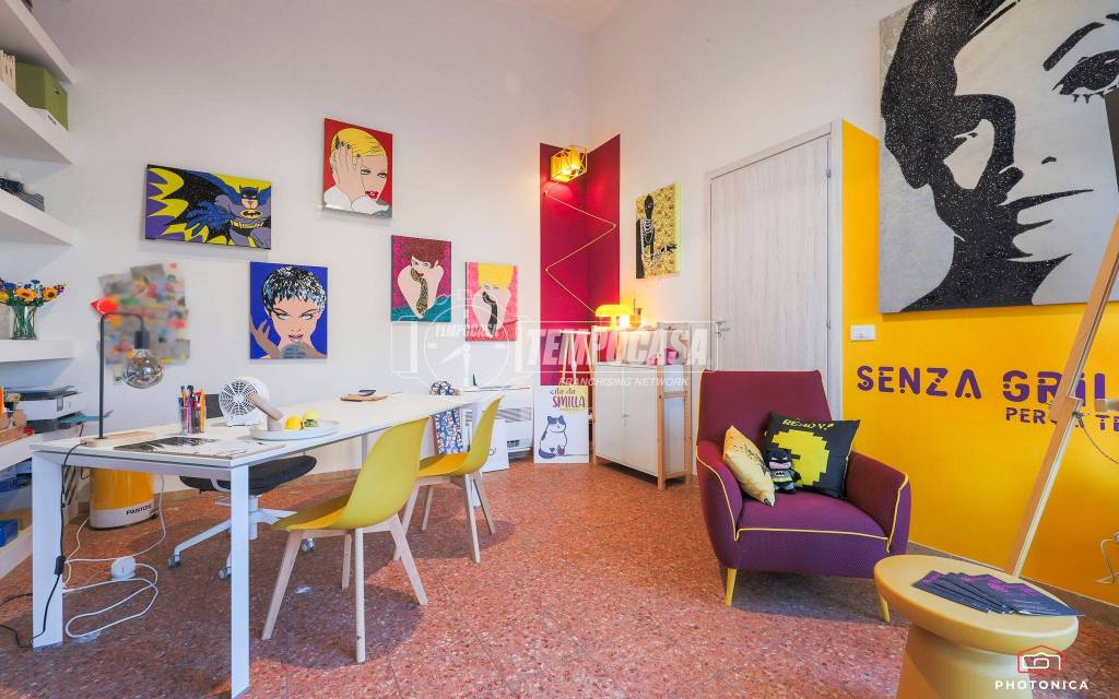 negozio in vendita a Bologna in zona Saragozza