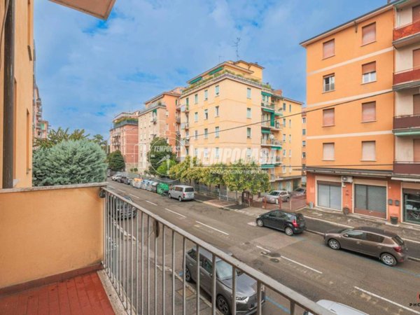 appartamento in vendita a Bologna in zona Saffi