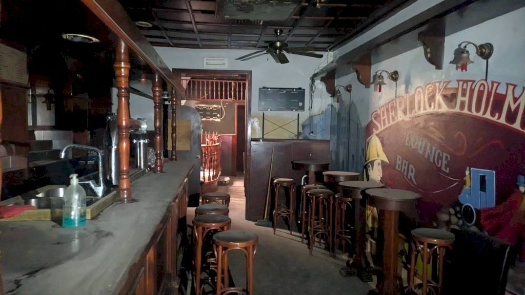 locale commerciale in vendita a Bologna