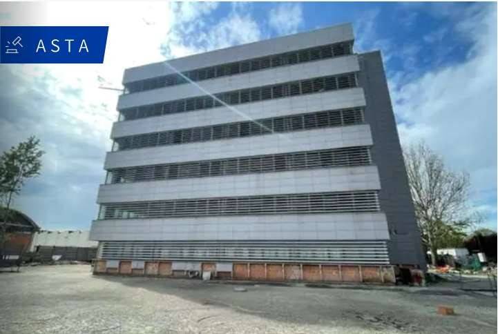 negozio in vendita a Bologna in zona Fiera