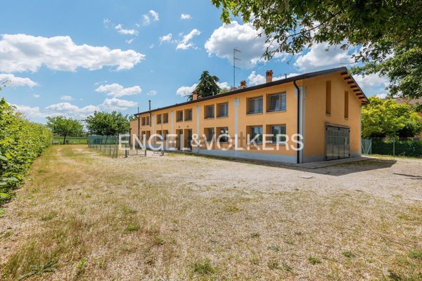 casa indipendente in vendita a Bologna in zona Quartiere Navile