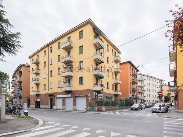 appartamento in vendita a Bologna in zona Saragozza