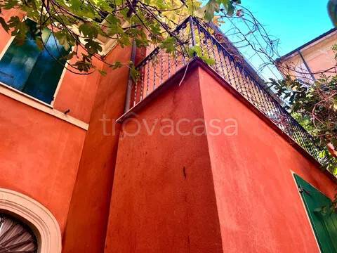 casa indipendente in vendita a Bologna in zona Santo Stefano