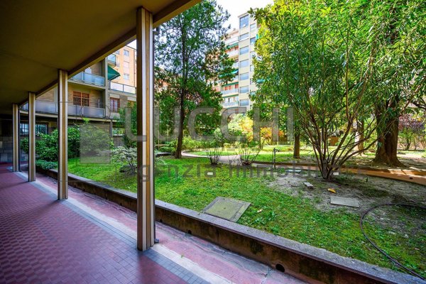 appartamento in vendita a Bologna in zona Quartiere Porto