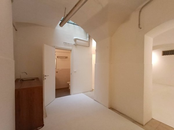 locale di sgombero in vendita a Bologna in zona Centro Storico