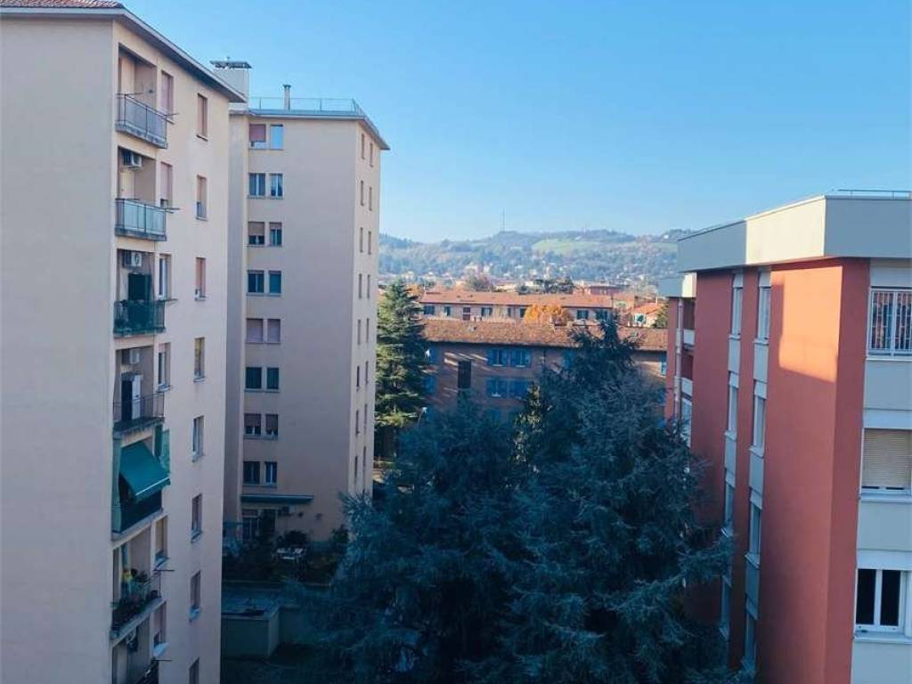 appartamento in vendita a Bologna in zona Savena