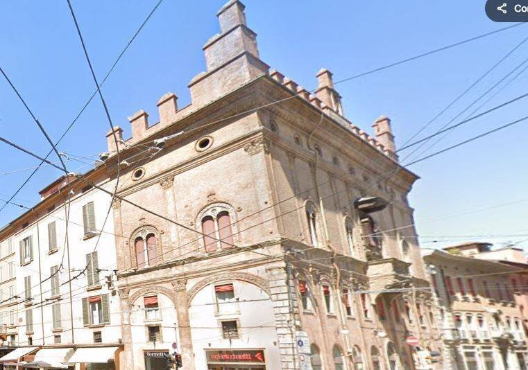 appartamento in vendita a Bologna in zona Centro Storico