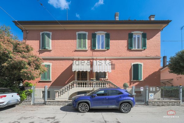 casa indipendente in vendita a Bologna in zona San Vitale