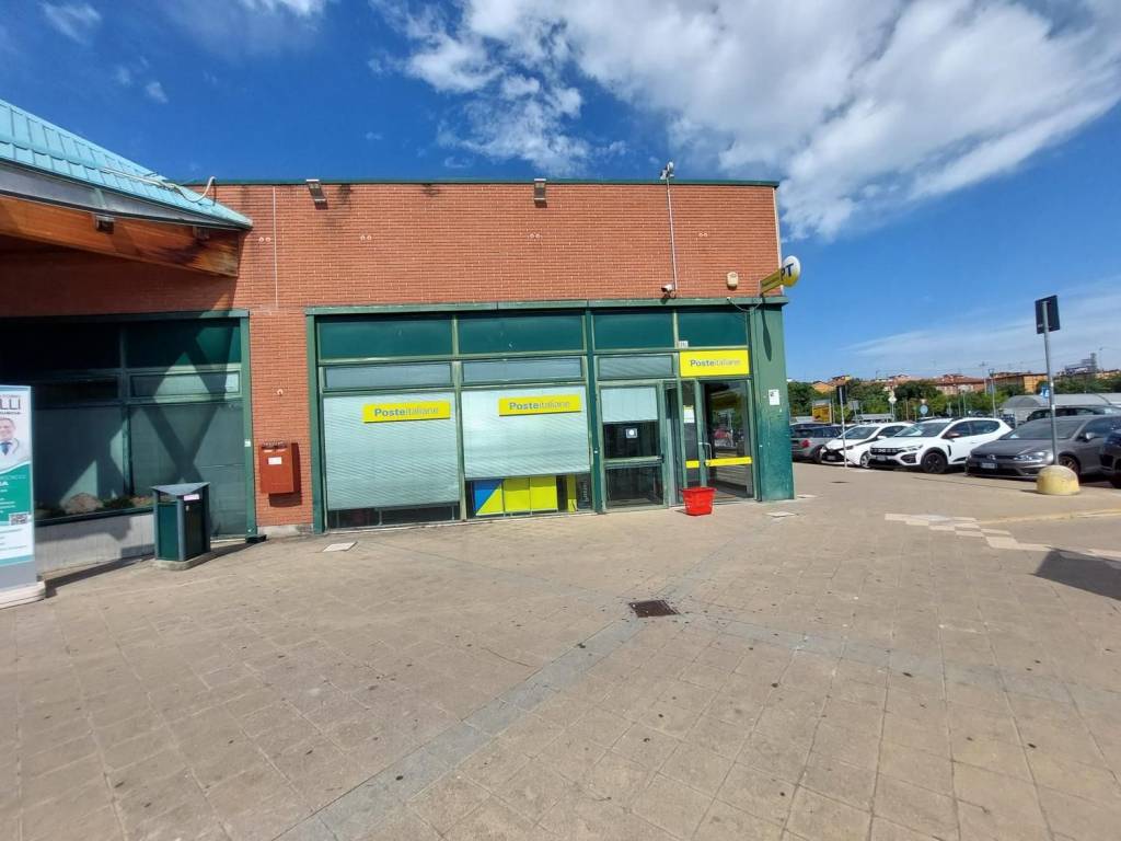negozio in vendita a Bologna in zona Savena
