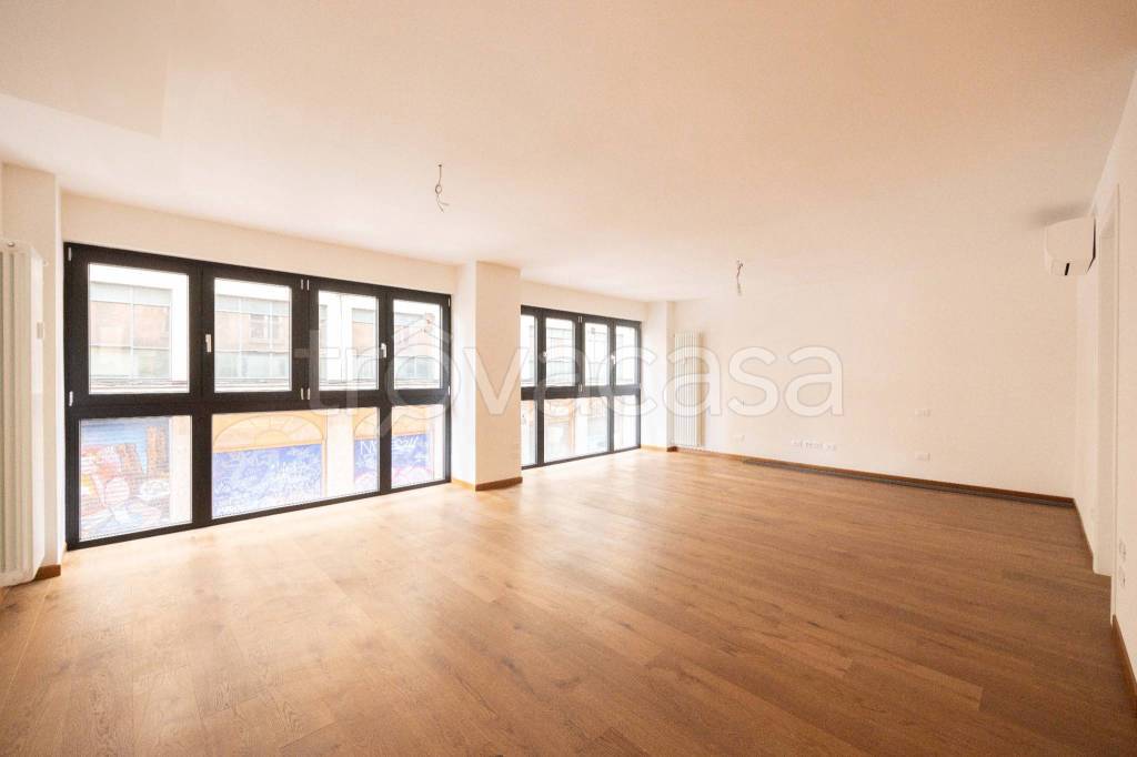 appartamento in vendita a Bologna in zona Santo Stefano