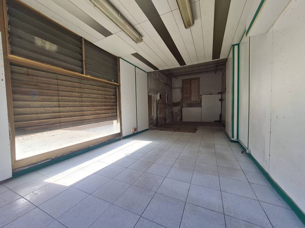 negozio in vendita a Bologna in zona Savena