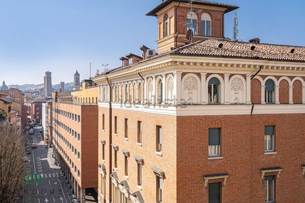 appartamento in vendita a Bologna in zona Centro Storico