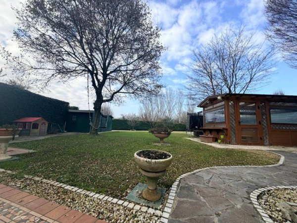 casa indipendente in vendita a Bologna in zona Savena