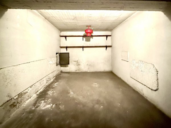 locale di sgombero in vendita a Bologna in zona Quartiere Porto