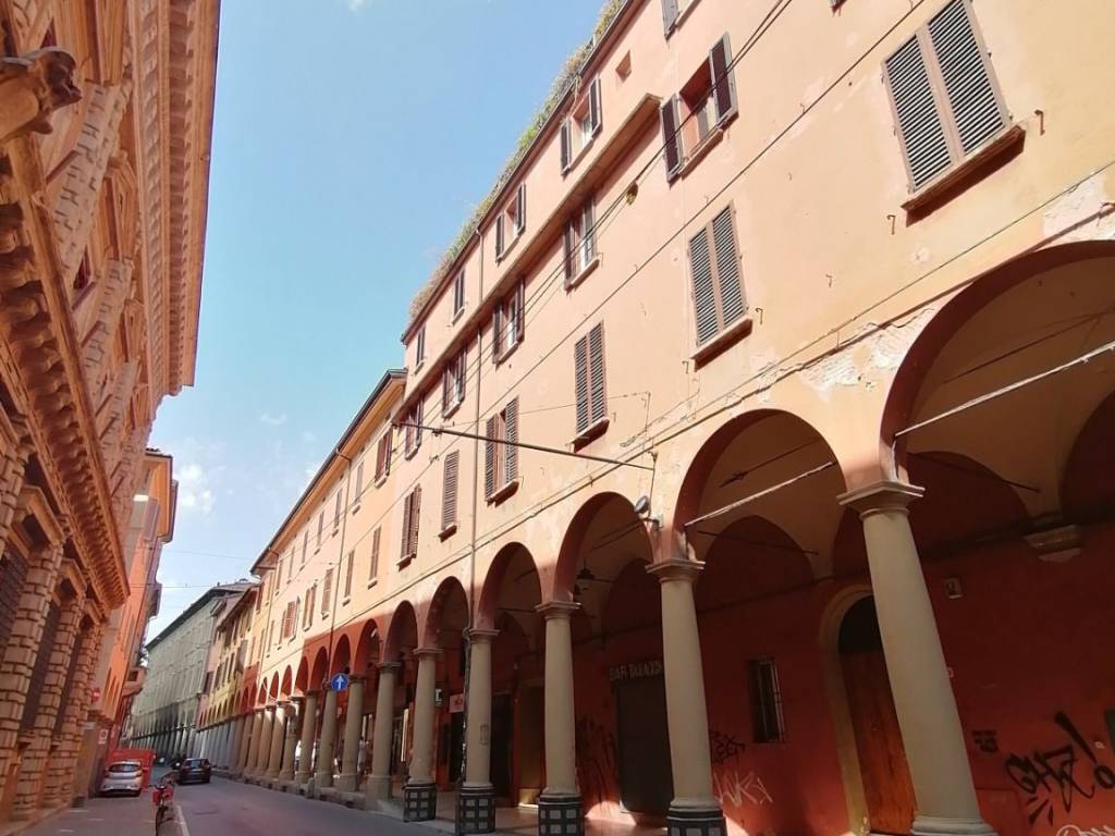 appartamento in vendita a Bologna in zona Centro Storico