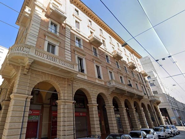 appartamento in vendita a Bologna in zona Centro Storico