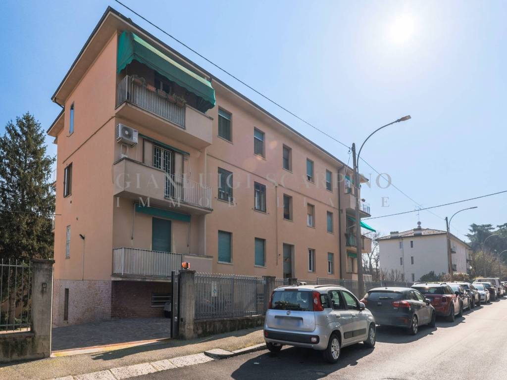 appartamento in vendita a Bologna in zona Savena