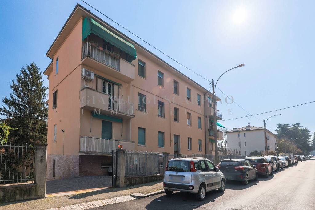 appartamento in vendita a Bologna in zona Centro Storico