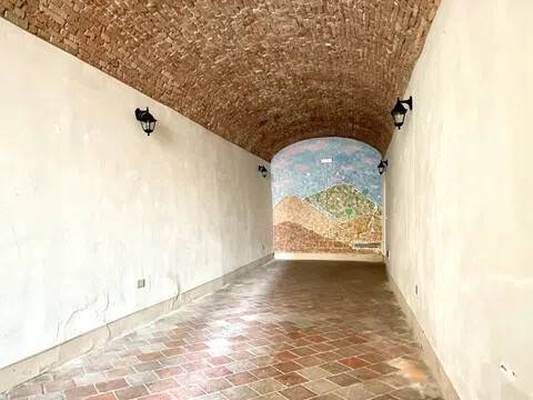 negozio in vendita a Bologna in zona Centro Storico