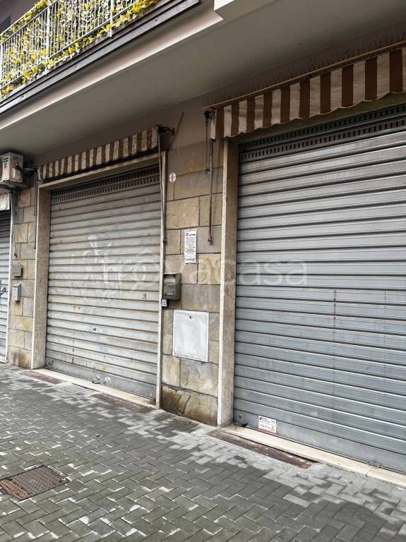 negozio in vendita a Bologna