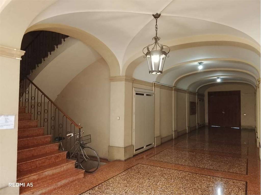 appartamento in vendita a Bologna in zona San Vitale