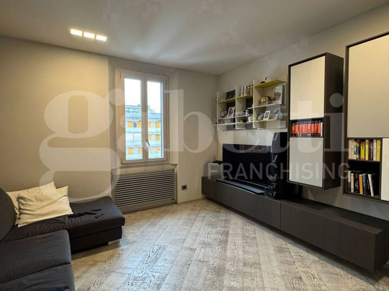 appartamento in vendita a Bologna in zona Saragozza