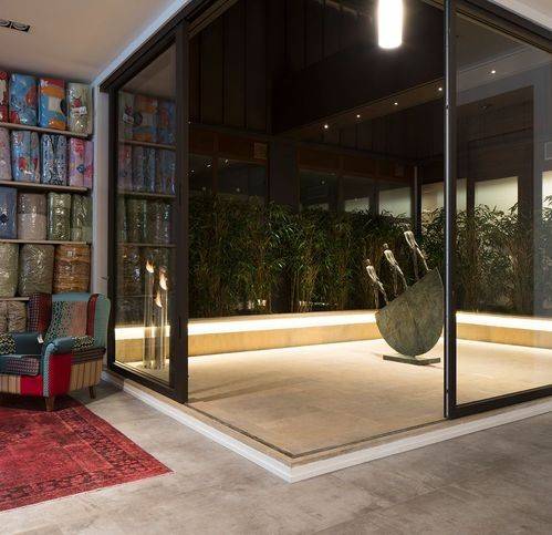 negozio in vendita a Bologna