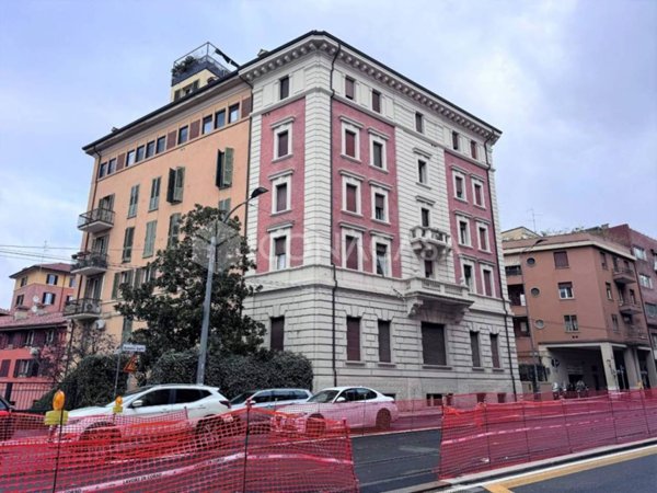 appartamento in vendita a Bologna in zona Saffi
