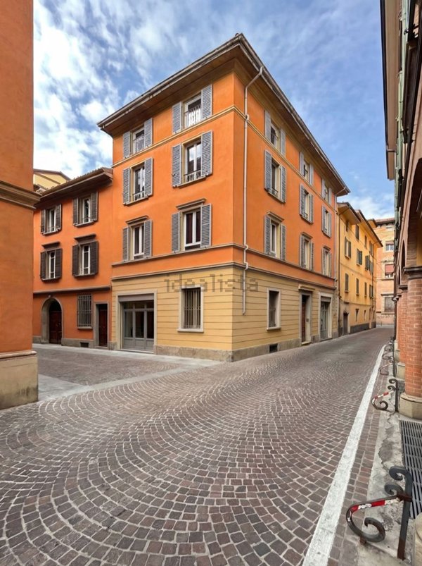 appartamento in vendita a Bologna in zona Centro Storico