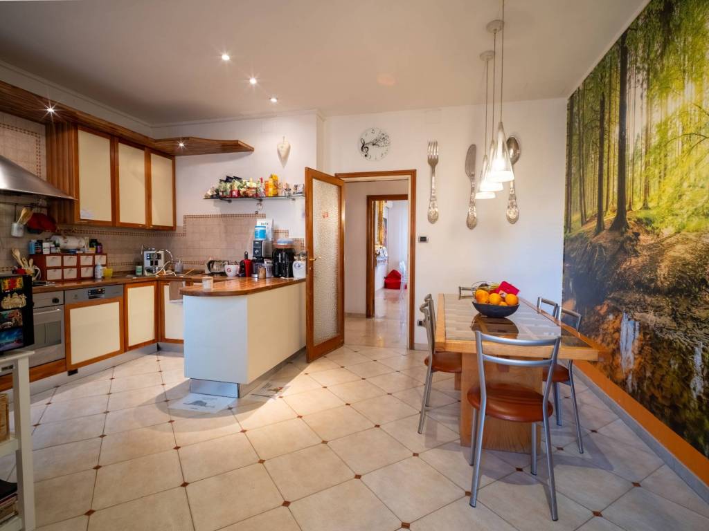 appartamento in vendita a Bologna in zona Quartiere Porto