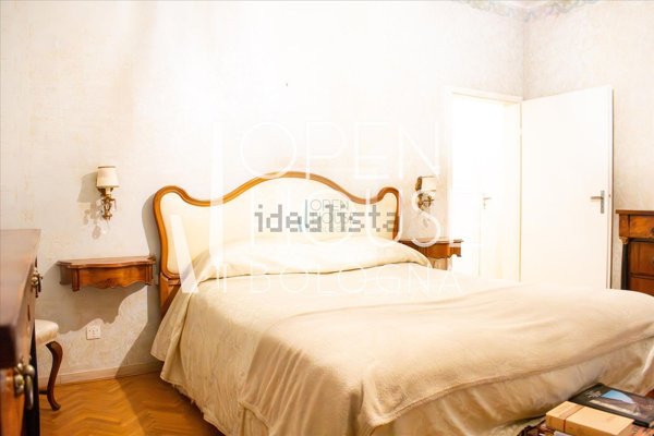 appartamento in vendita a Bologna in zona Santo Stefano