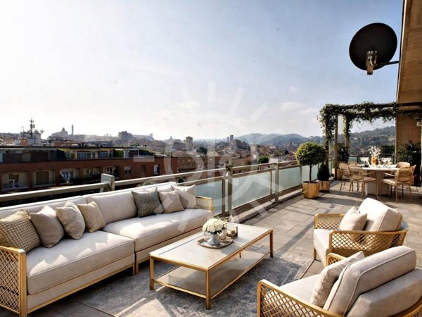 appartamento in vendita a Bologna in zona Quartiere Porto