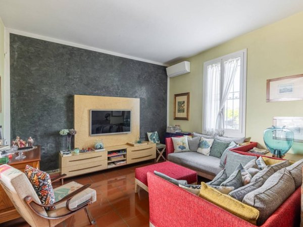 casa indipendente in vendita a Bologna in zona Quartiere Navile