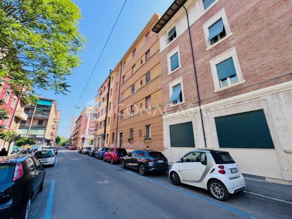 appartamento in vendita a Bologna in zona Saffi
