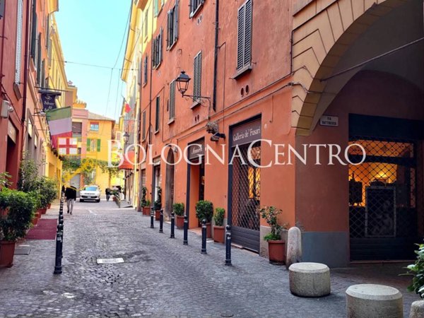 appartamento in vendita a Bologna in zona Centro Storico
